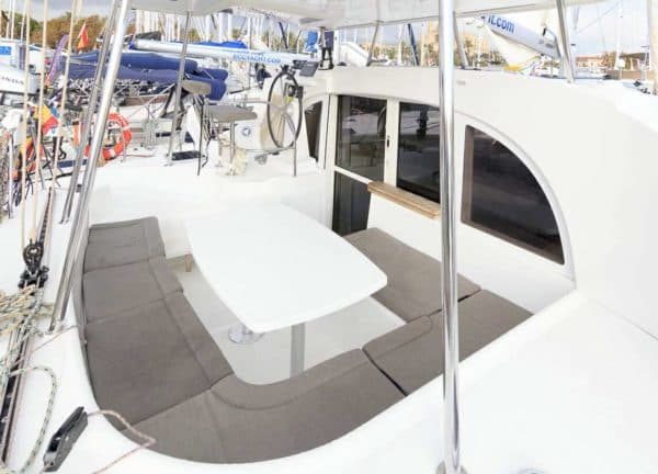 upperdeck catamaran lagoon 380 2014