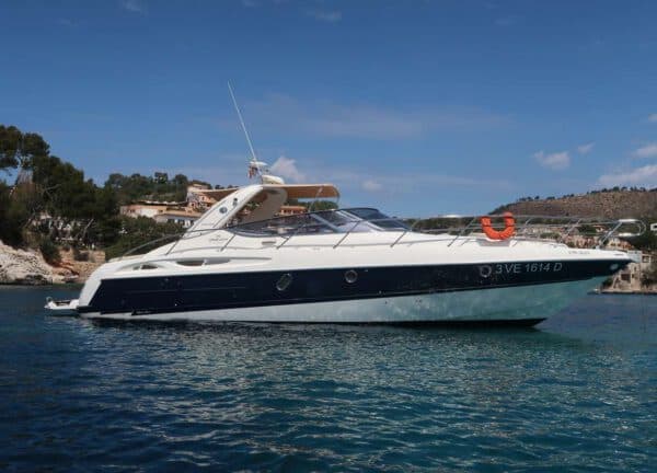 motor yacht cranchi 42 gin tonic mallorca