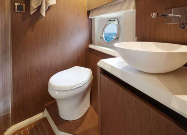 bathroom motor yacht monte carlo mc 5