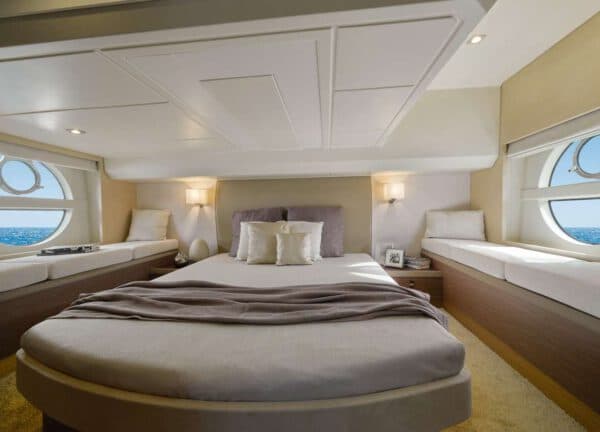 vip cabin motor yacht monte carlo mc 5 mallorca