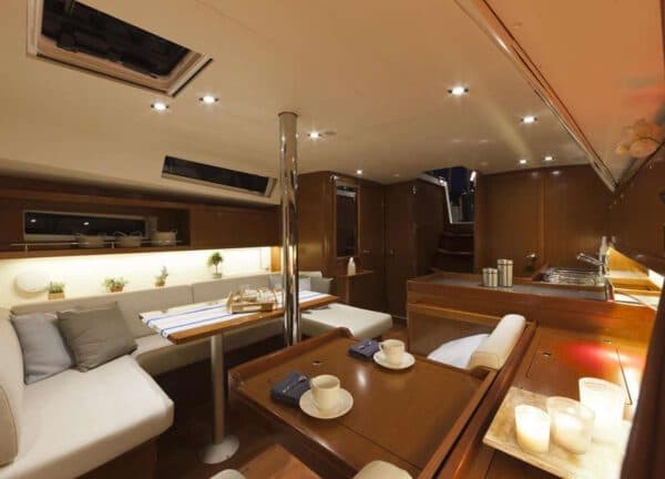 lounge sailing yacht charter oceanis 41 mallorca