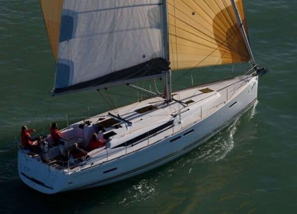 sailing yacht charter sun odyssey 439 mallorca