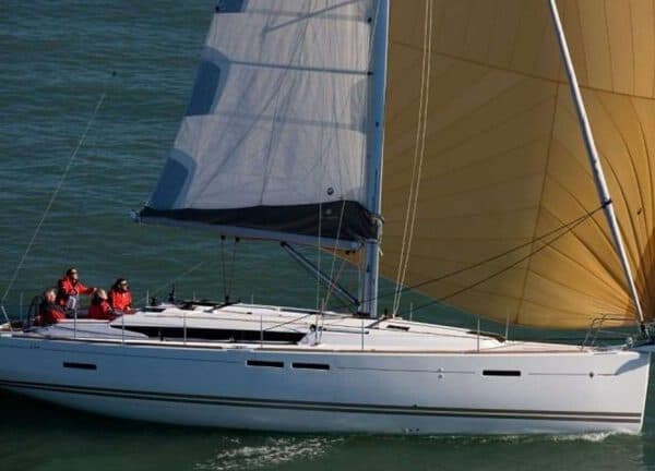 sailing yacht sun odyssey 439 charter mallorca