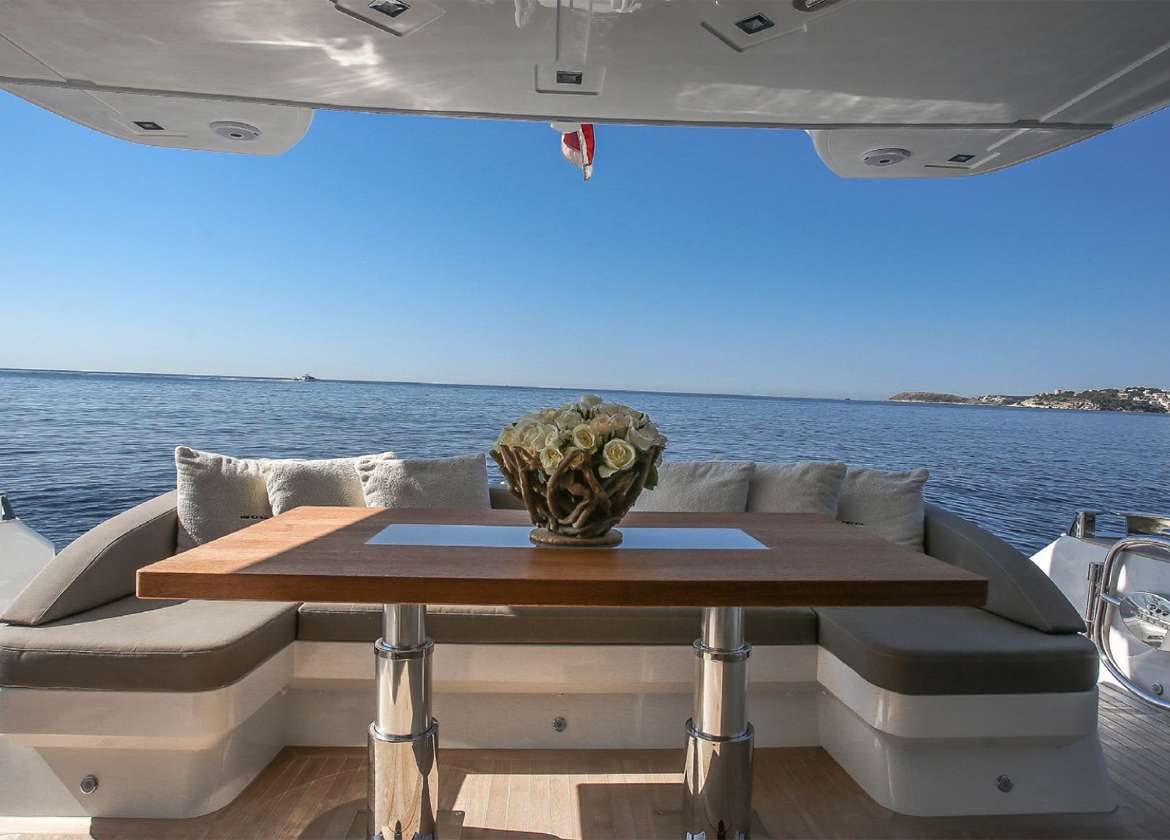 upperdeck motor yacht pearl 65 mallorca