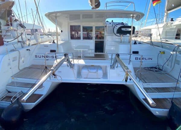 rear catamaran lagoon 40 sunrise 2019 mallorca