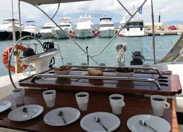 cockpit lounge sailing yacht bavaria 56 cruiser