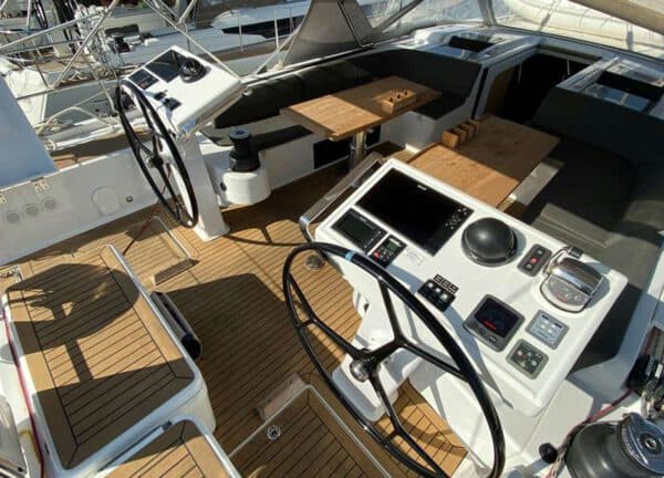 steering wheel sailing yacht hanse 548 mallorca