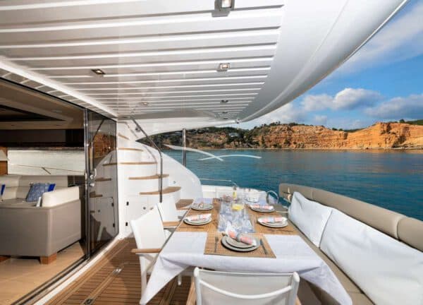 after deck seating motor yacht sunseeker manhattan 70 ibiza