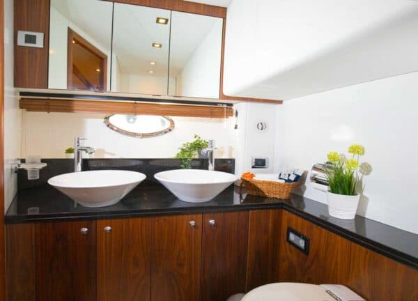 bathroom motor yacht sunseeker manhattan 66 mediterrani