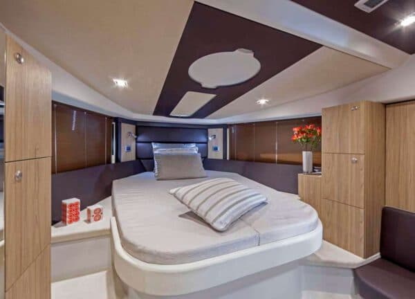 cabin motor yacht cranchi m44 ht mallorca mb