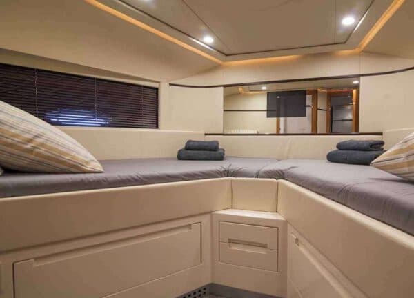 motor yacht cabin pershing 62 ibiza