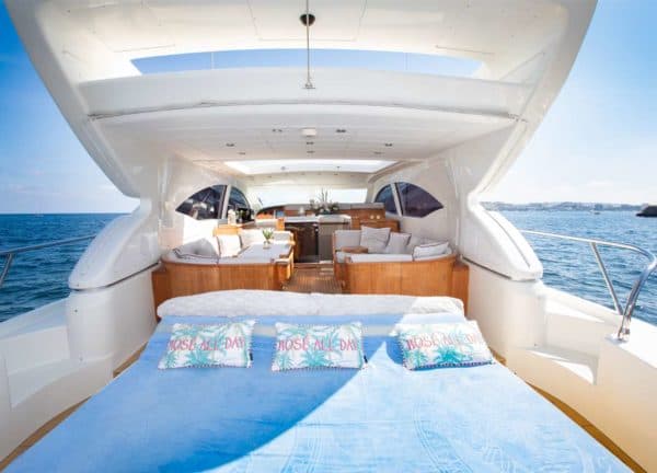 deck motor yacht charter mangusta 72 thats amore mallorca