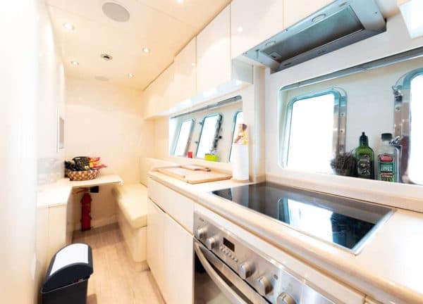 kitchen motor yacht mangusta 72 thats amore