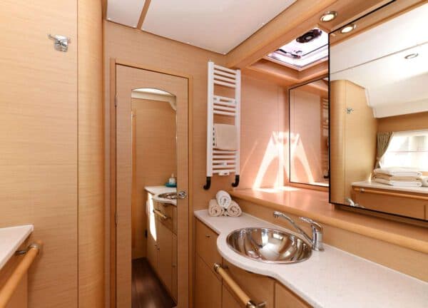 bathroom catamaran lagoon 500 twin dolphins mallorca