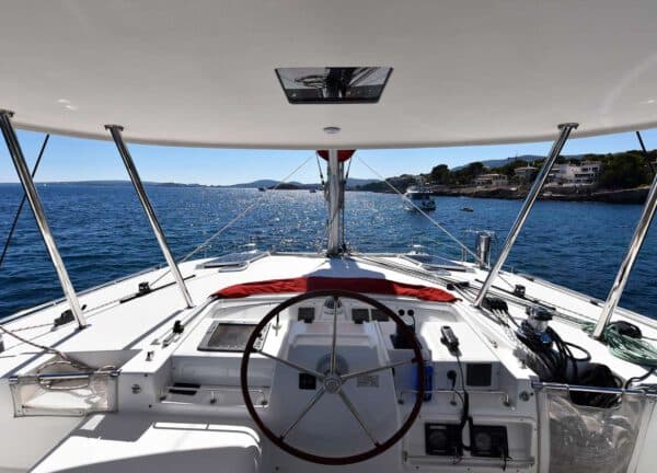 steering wheel catamaran lagoon 500 twin dolphins mallorca