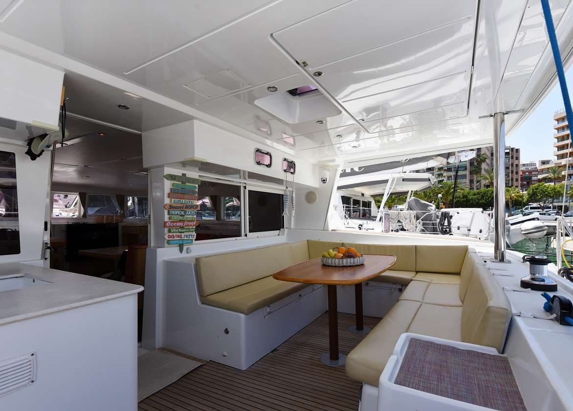 upperdeck seating catamaran lagoon 500 twin dolphins mallorca