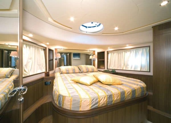 vip cabin motor yacht apreamare maestro 65 trabucaire mallorca charter