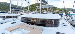 Sonnenbetten Katamaran lagoon 46 charter Mallorca