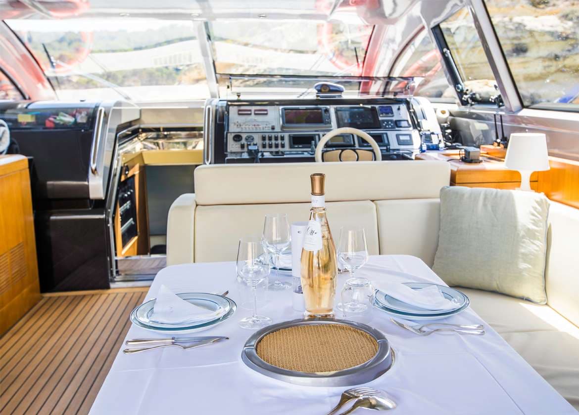 upperdeck motor yacht riva 68 ego pendragon