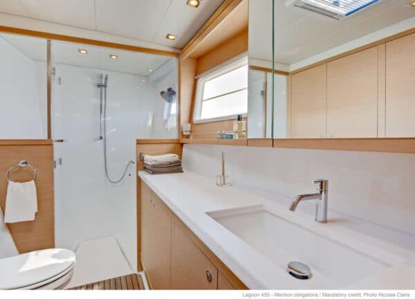 bathroom catamaran bareboat charter mallorca lagoon 450s