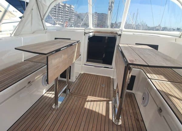 cockpit sailing yacht bavaria c45 style mallorca