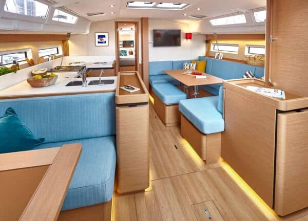 lounge sailing yacht jeanneau 490 mallorca