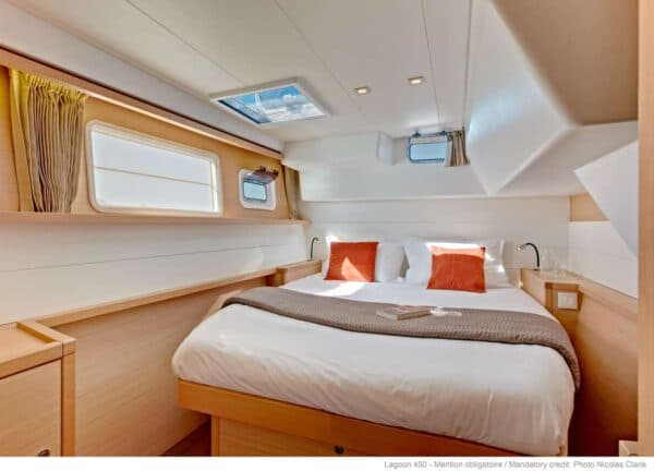 vip cabin catamaran lagoon 450s mallorca