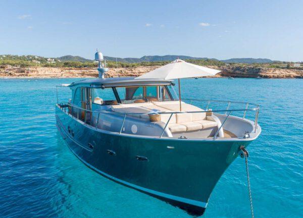 bow motor yacht charter ibiza lobster 62 dhamma