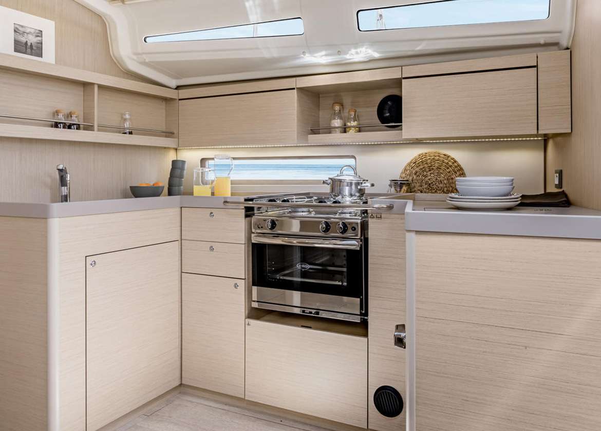 Küche Segelyacht oceanis 40 1 Mallorca charter