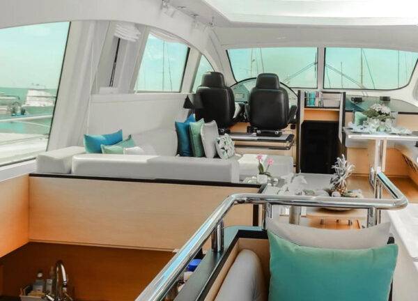 lounge motor yacht aicon 72 sl manzanos ii mallorca
