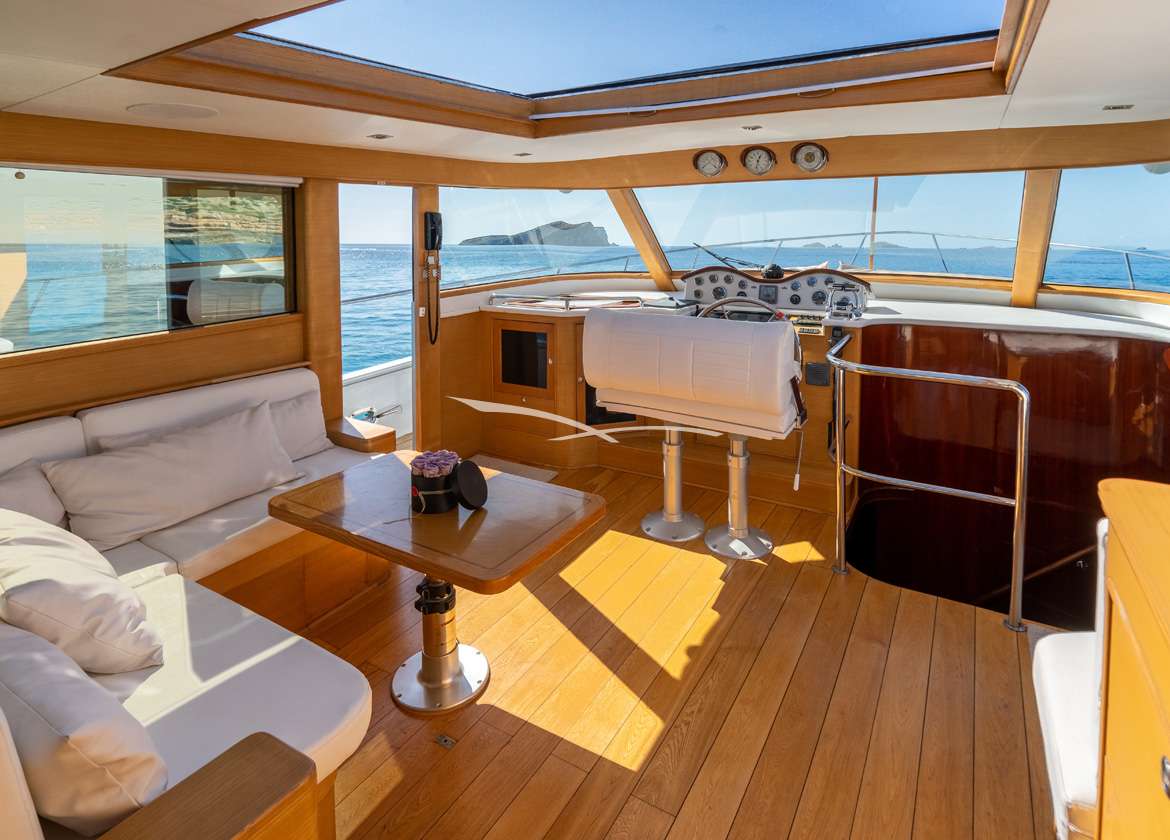 lounge motor yacht charter ibiza lobster 62 dhamma balearics