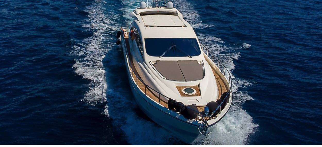 Motoryacht aicon 72 sl manzanos ii Mallorca charter