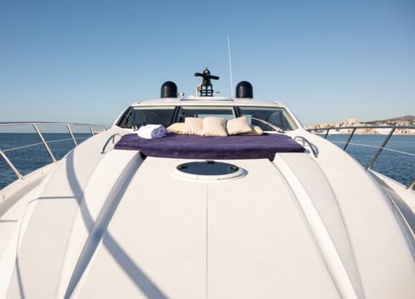 sunbeds luxury motor yacht sunseeker predator 72 nice toy 3