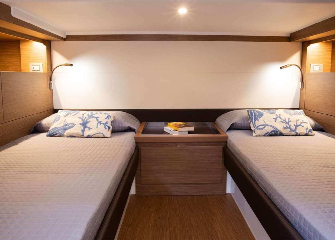 motor yacht solaris power 44 mallorca cabin