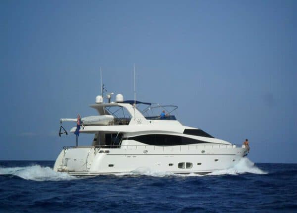 Motoryacht charter monte fino 78 Mallorca