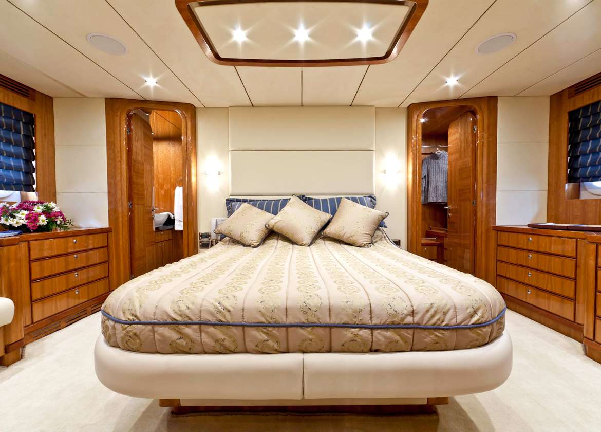 VIP Kabine Motoryacht monte fino 78