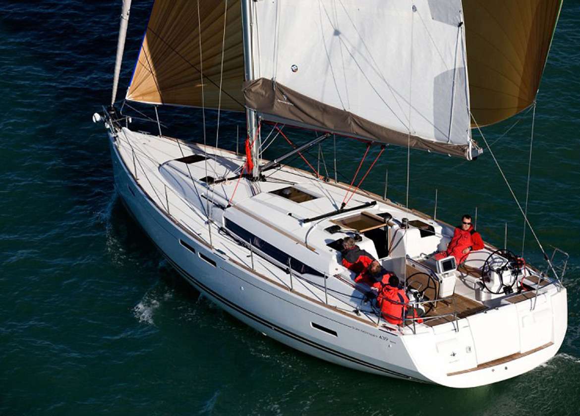 Segelyacht sun odyssey 439 charter