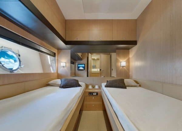 Zweibett Kabine Motoryacht riva venere 75 ibiza