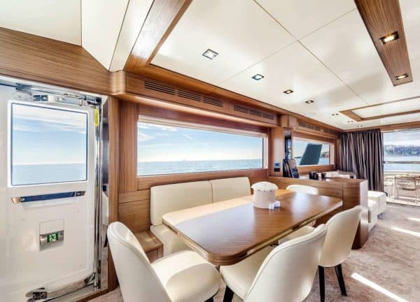 Lounge Motoryacht charter sirena 64 salacia Balearen