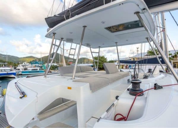 Flybridge Katamaran lagoon 46 charter Mallorca