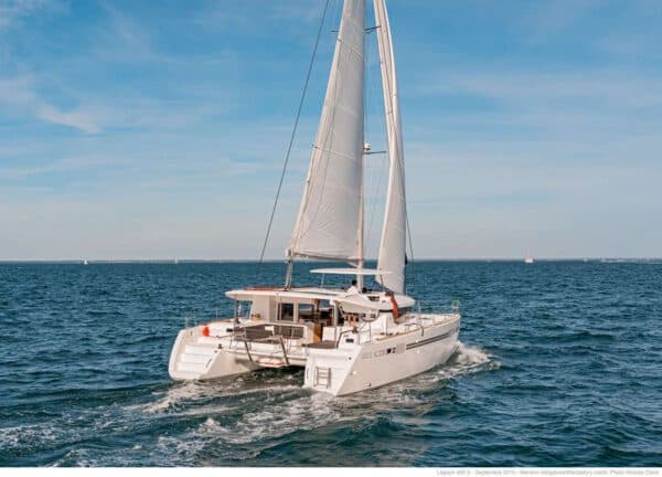 Katamaran charter Mallorca lagoon 450s Heck