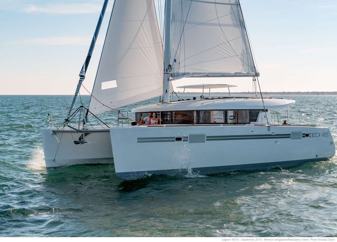 Katamaran lagoon 450s Mallorca charter