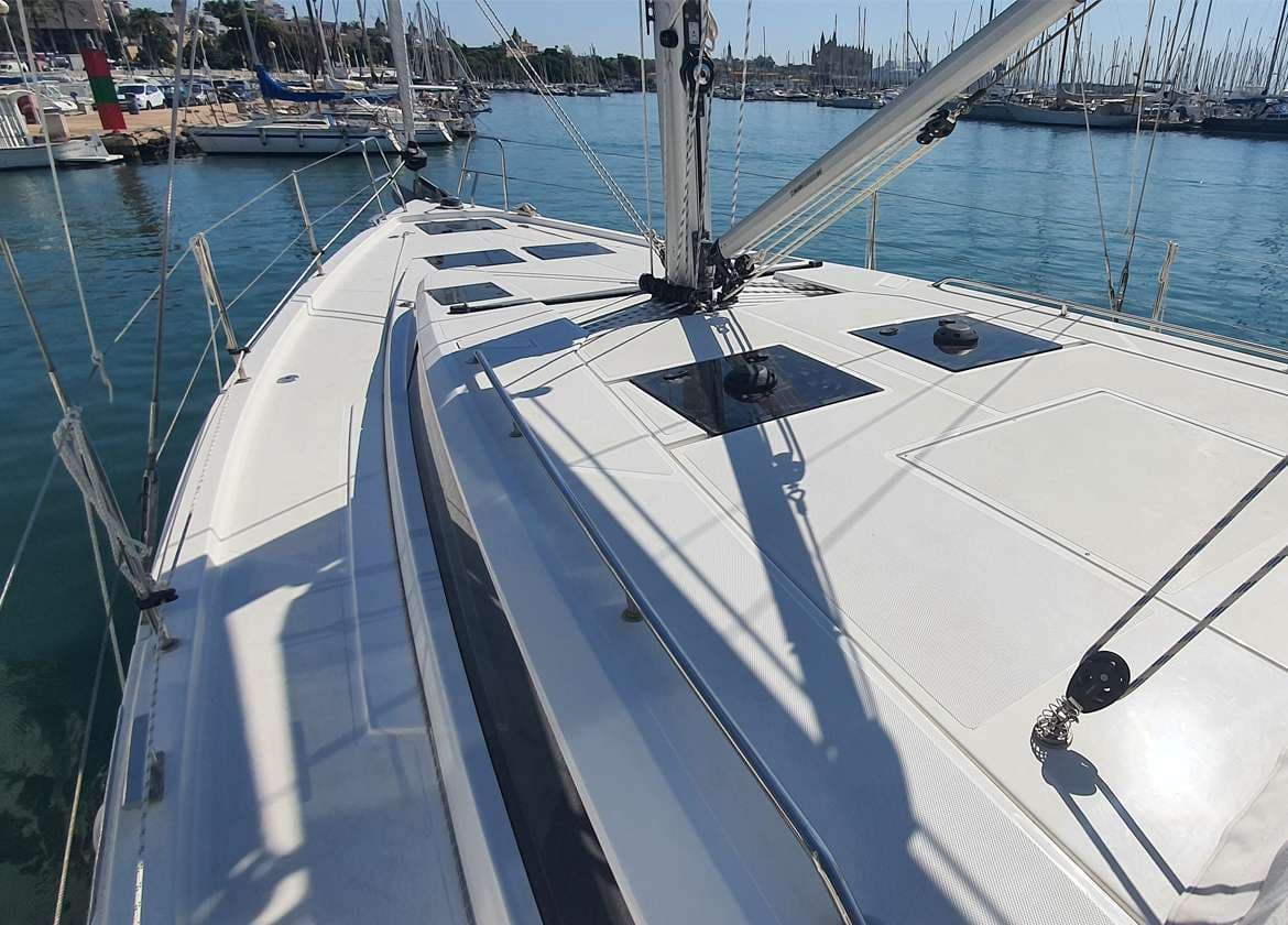 Oberdeck Segelyacht bavaria c45 style