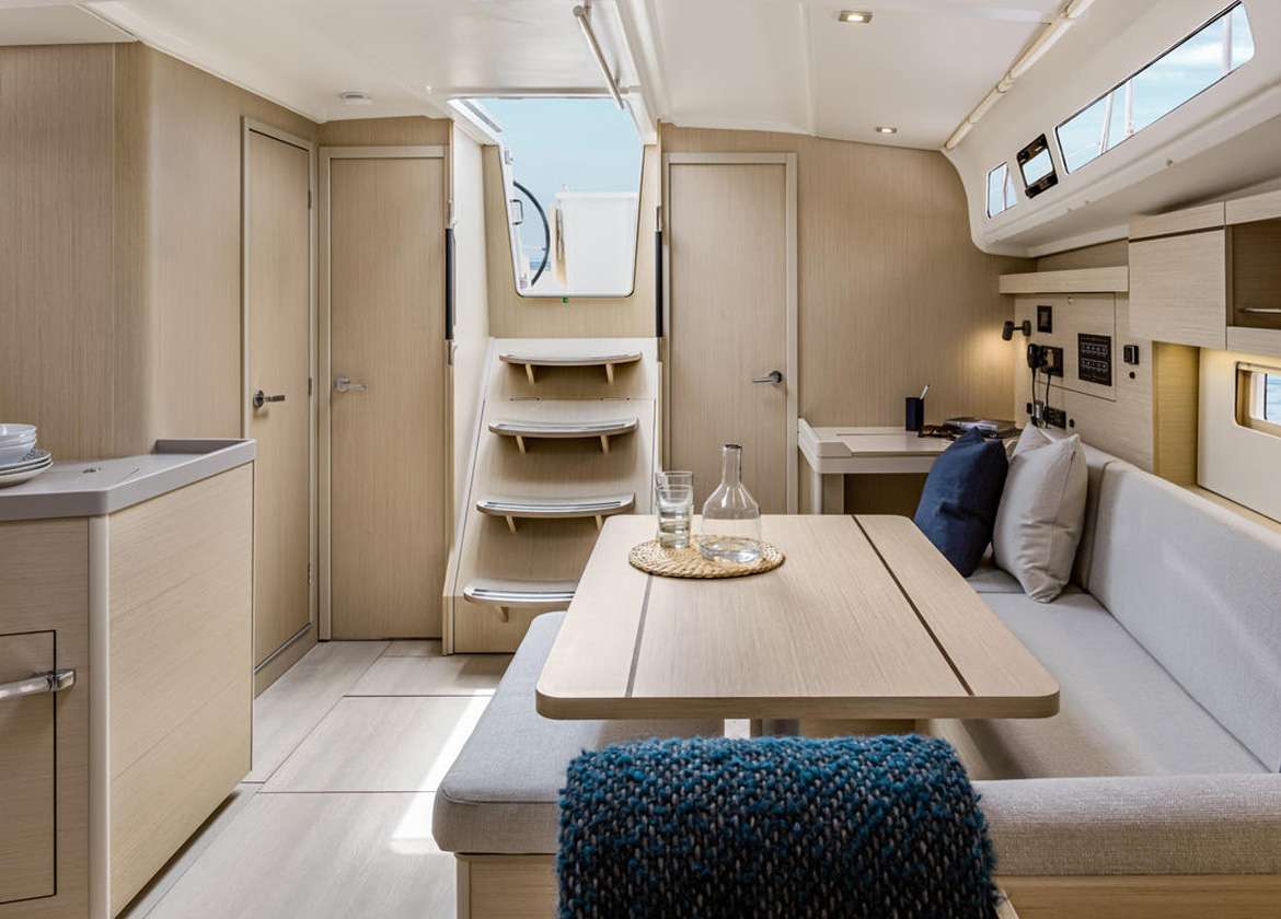 Lounge Segelyacht oceanis 40 1 Mallorca charter