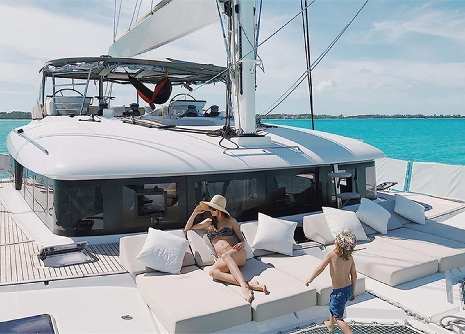 Luxusyacht Katamaran lagoon 620 Sonnenbetten