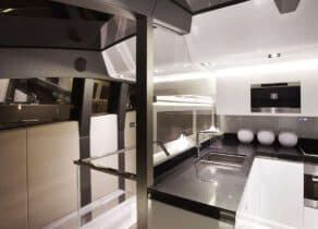 Küche Motoryacht pearl 75 shinju Mallorca