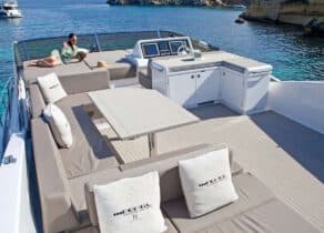 Oberdeck Motoryacht pearl 75 shinju Mallorca